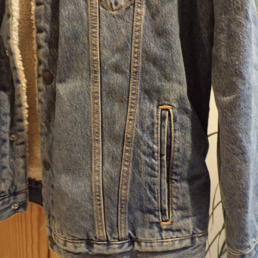 LEVI STRAUSS & CO. JEAN Jacket - DENIM Jacket - Fleece Lined-Loose Fit Size: XXL - Picture 2 of 13